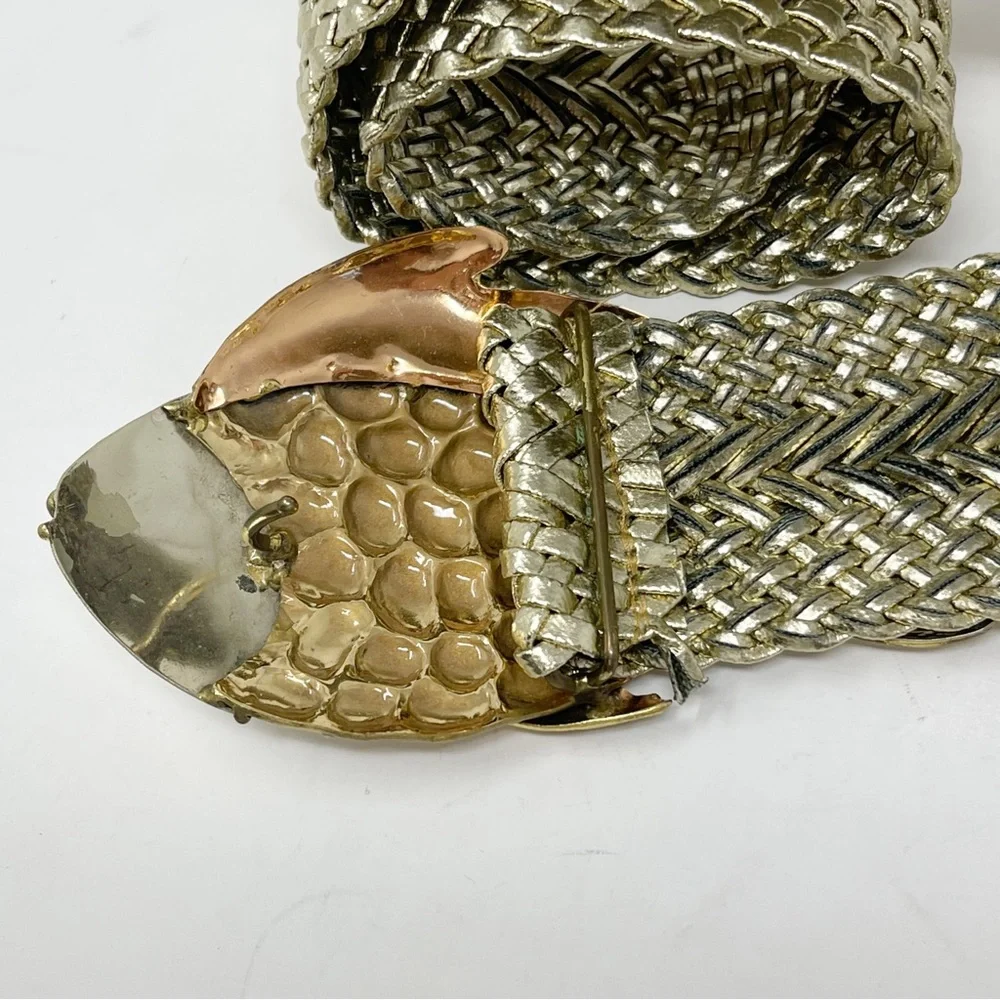 OOAK Vintage Women’s Gold Tone Brass Fish Buckle Woven Leather Belt Adjustable - Picture 5 of 8